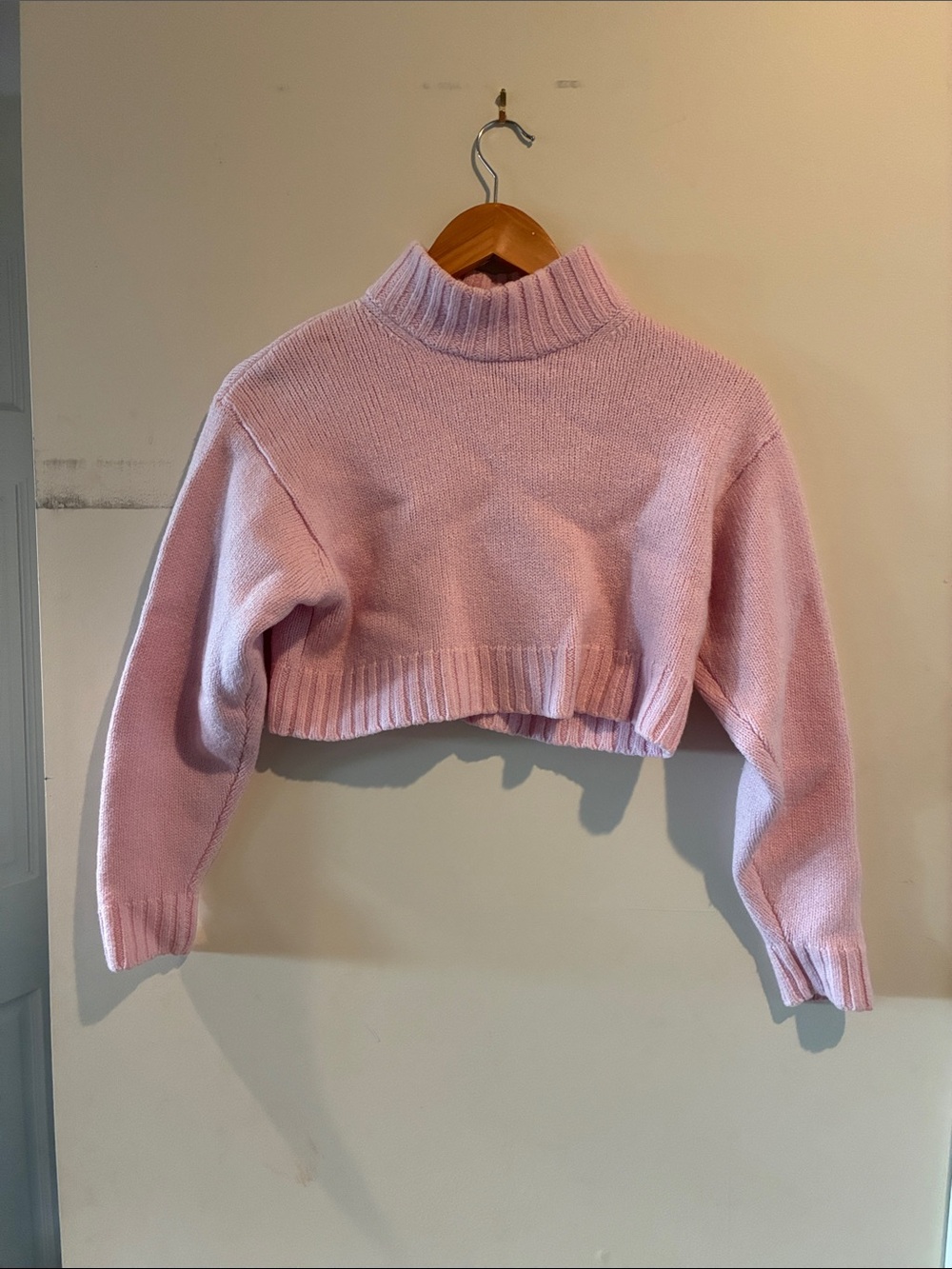 Wilfred Light Pink Cropped Turtleneck Sweater